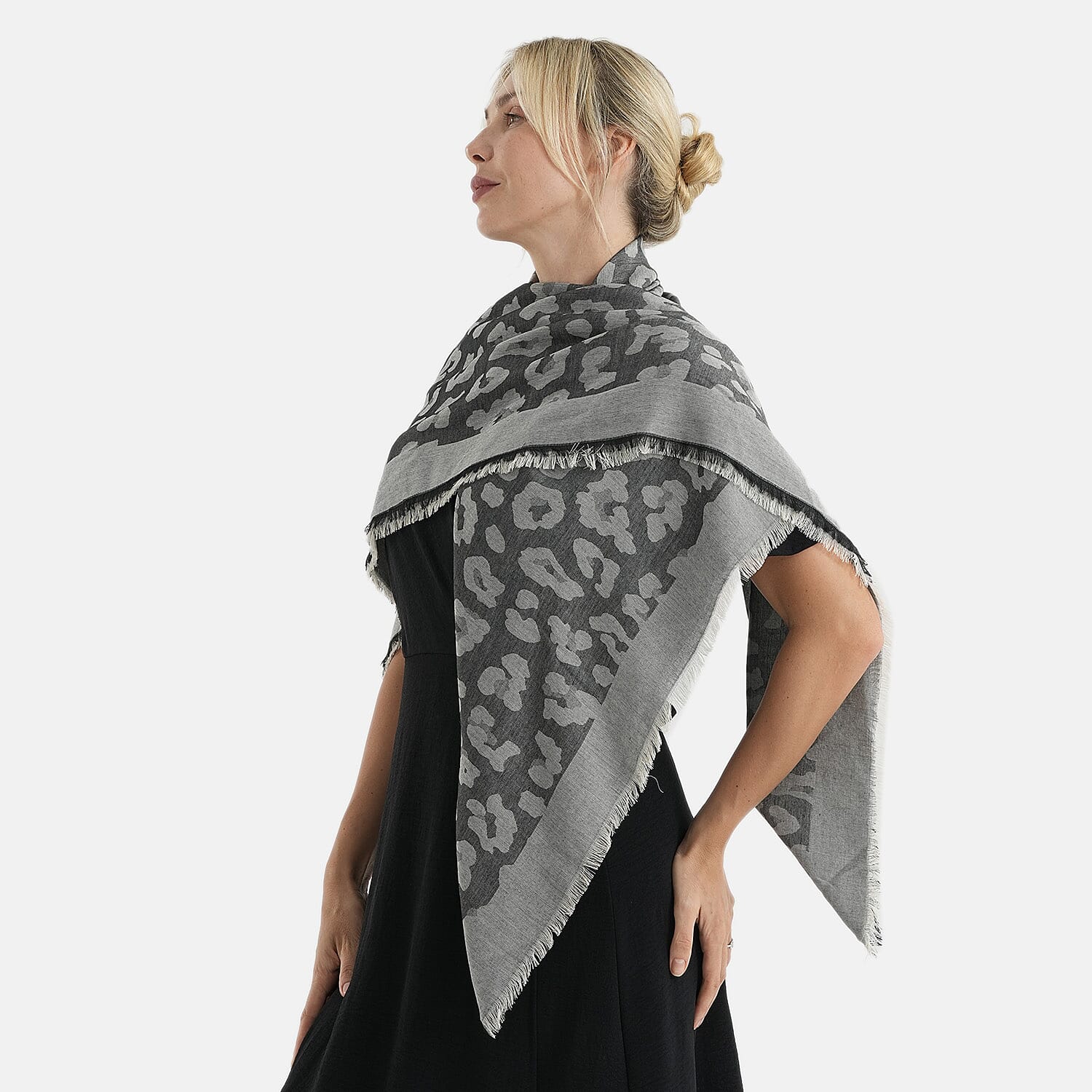- Maisi 100% Cotton Printed Square Scarf (140 x 140 cm) - Black