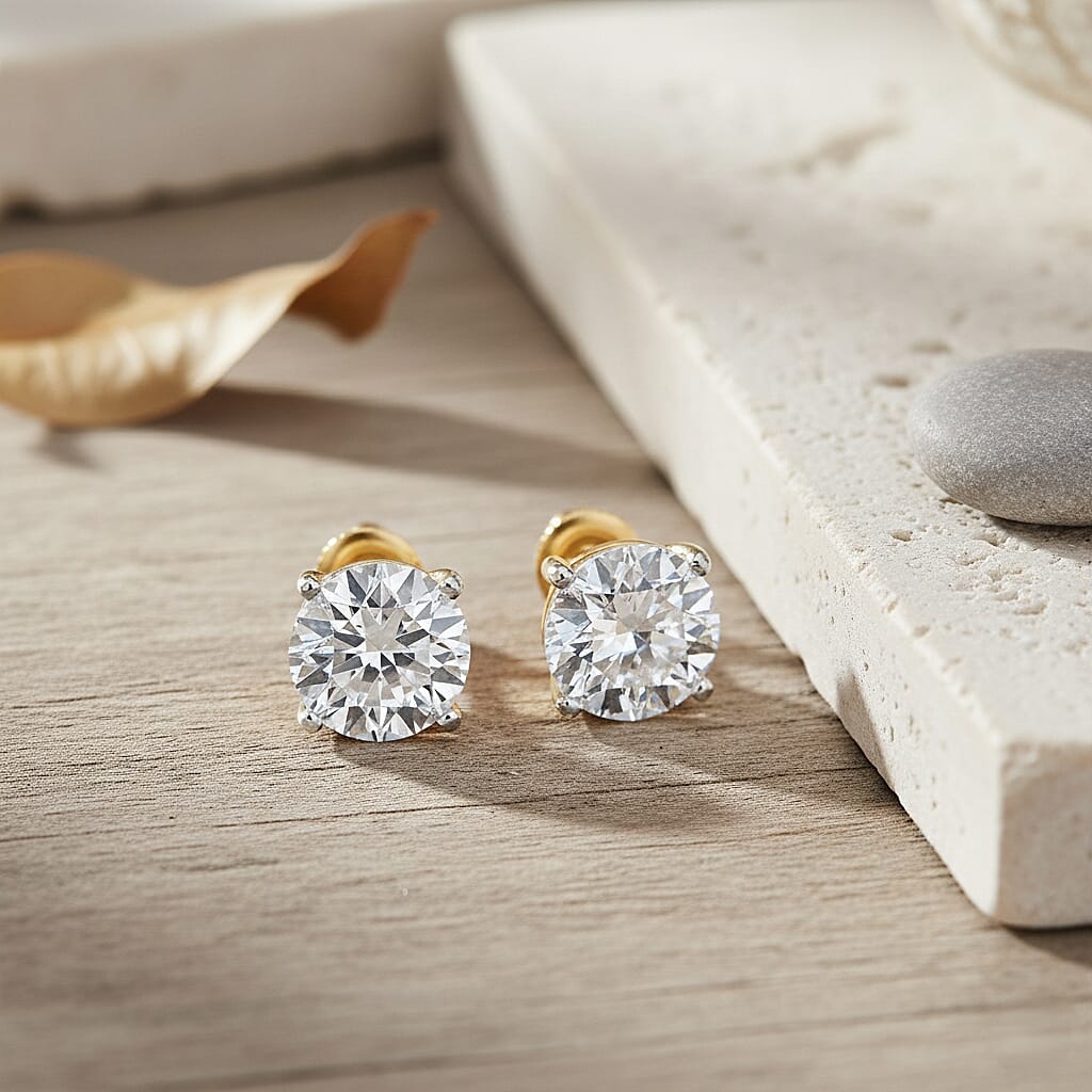 Live From Bangkok Deal -18K Yellow Gold SGL Certified VS-EF Lab Grown Diamond Earring with Screw Back 3.08 Ct.