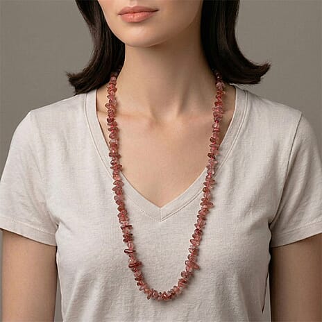 Strawberry Quartz Chips Necklace (Size - 32) 353.00 Ct.