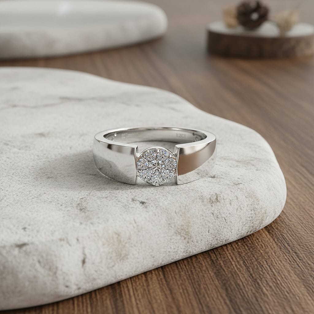 Luxuriant SI-GH Lab Grown Diamond Ring in Rhodium Overlay Sterling Silver 0.25 Ct