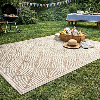 https://tjcuk.sirv.com/Products/84/8/8486144/LIVMORE-Polypropylene-Patterned-Rug-and-Door-Mat-Size-120x1-cm-White_8486144_1.jpg?w=342&h=342