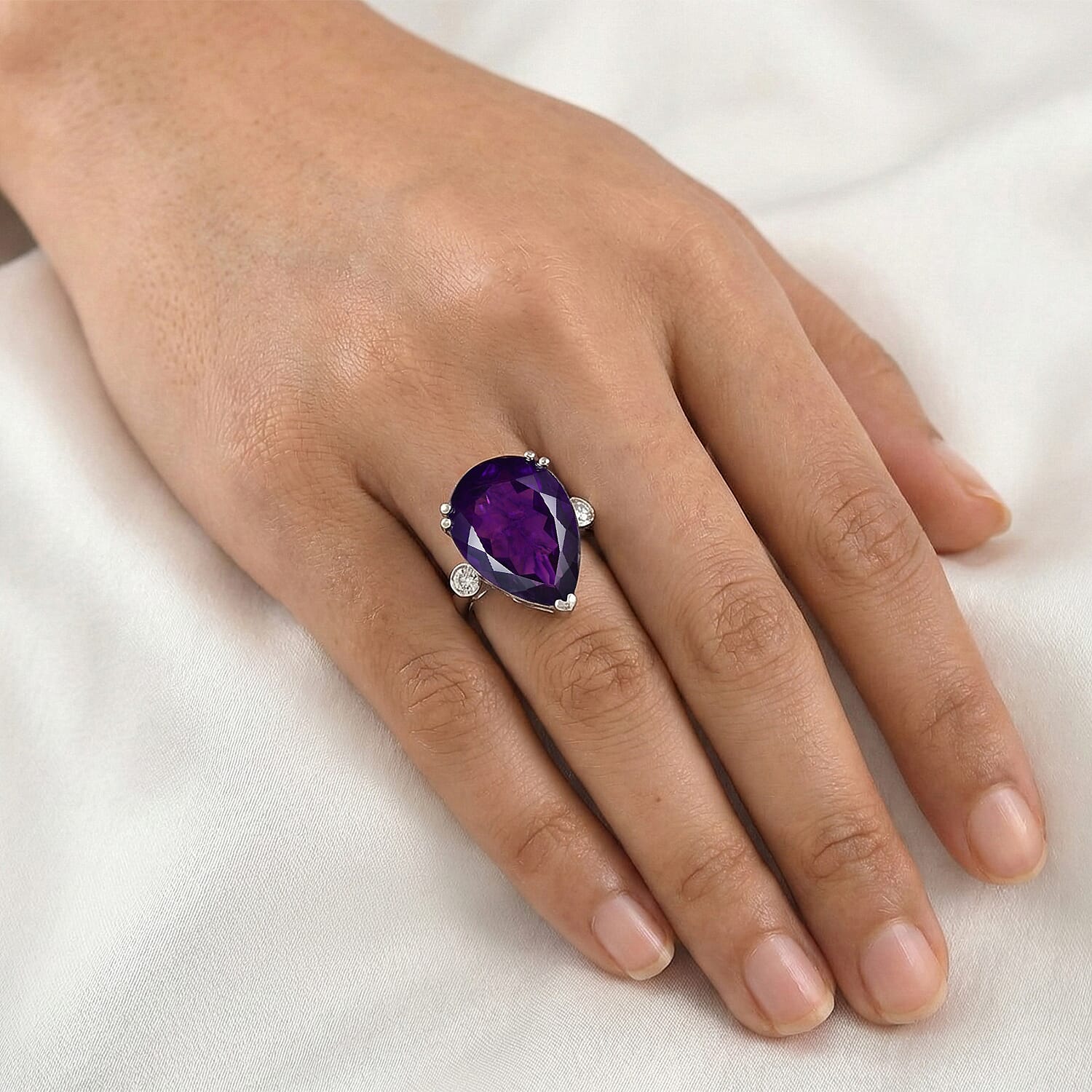 Luxuriant African Amethyst, Lab Grown Diamond Solitaire Ring in Rhodium OverlaySterling Silver, Silver Wt.6.18 Gms  27.329  Ct.