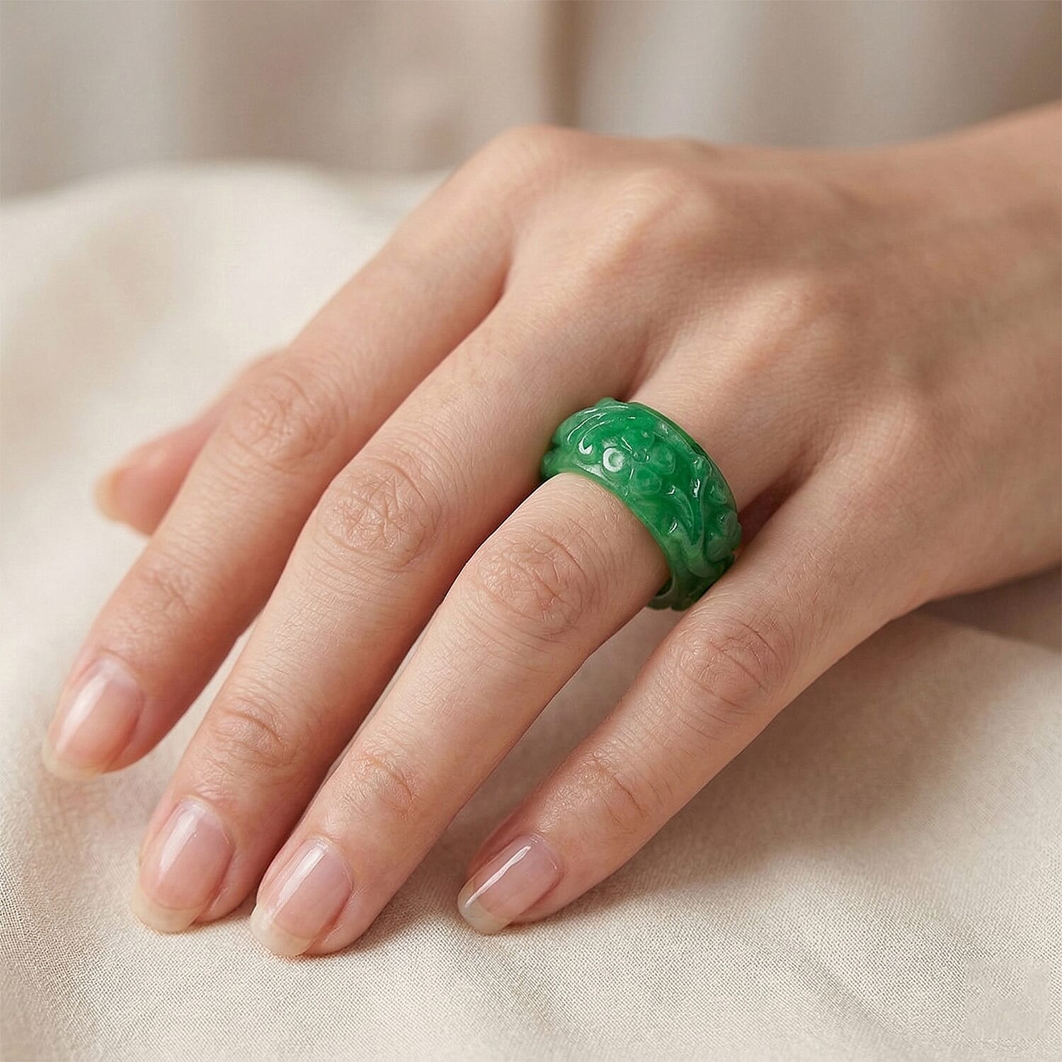 Green Jade Curving Cut Floral Band Ring 30.00 Ct.