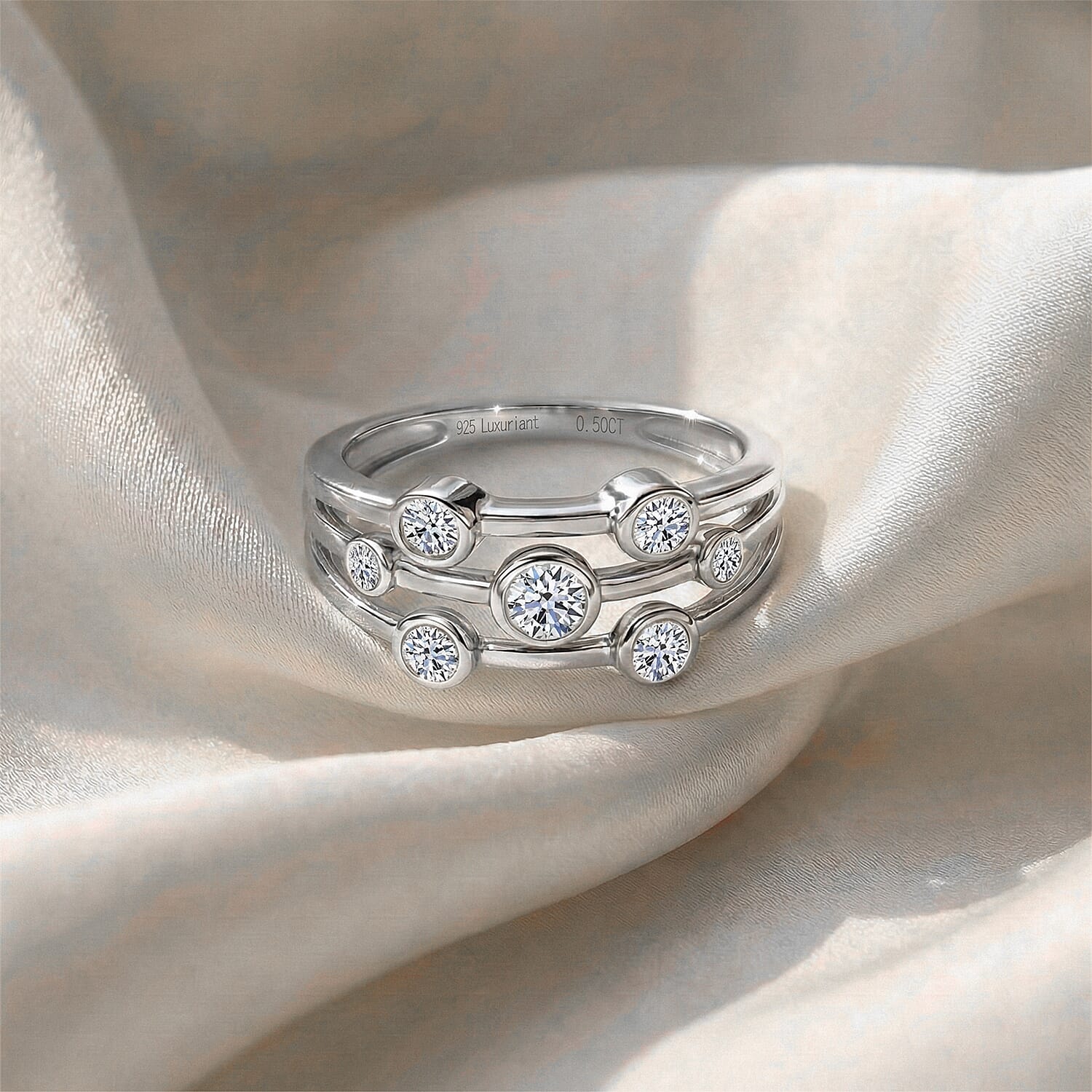 Luxuriant SI-GH Lab Grown Diamond Ring in Rhodium Overlay Sterling Silver 0.5 Ct