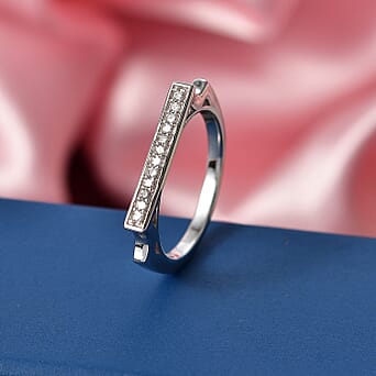 https://tjcuk.sirv.com/Products/84/9/8495708/Luxuriant-SI-G-H-Lab-Grown-Diamond-Ring-in-Rhodium-Overlay-Sterling-Si_8495708_2.jpg?w=342&h=342