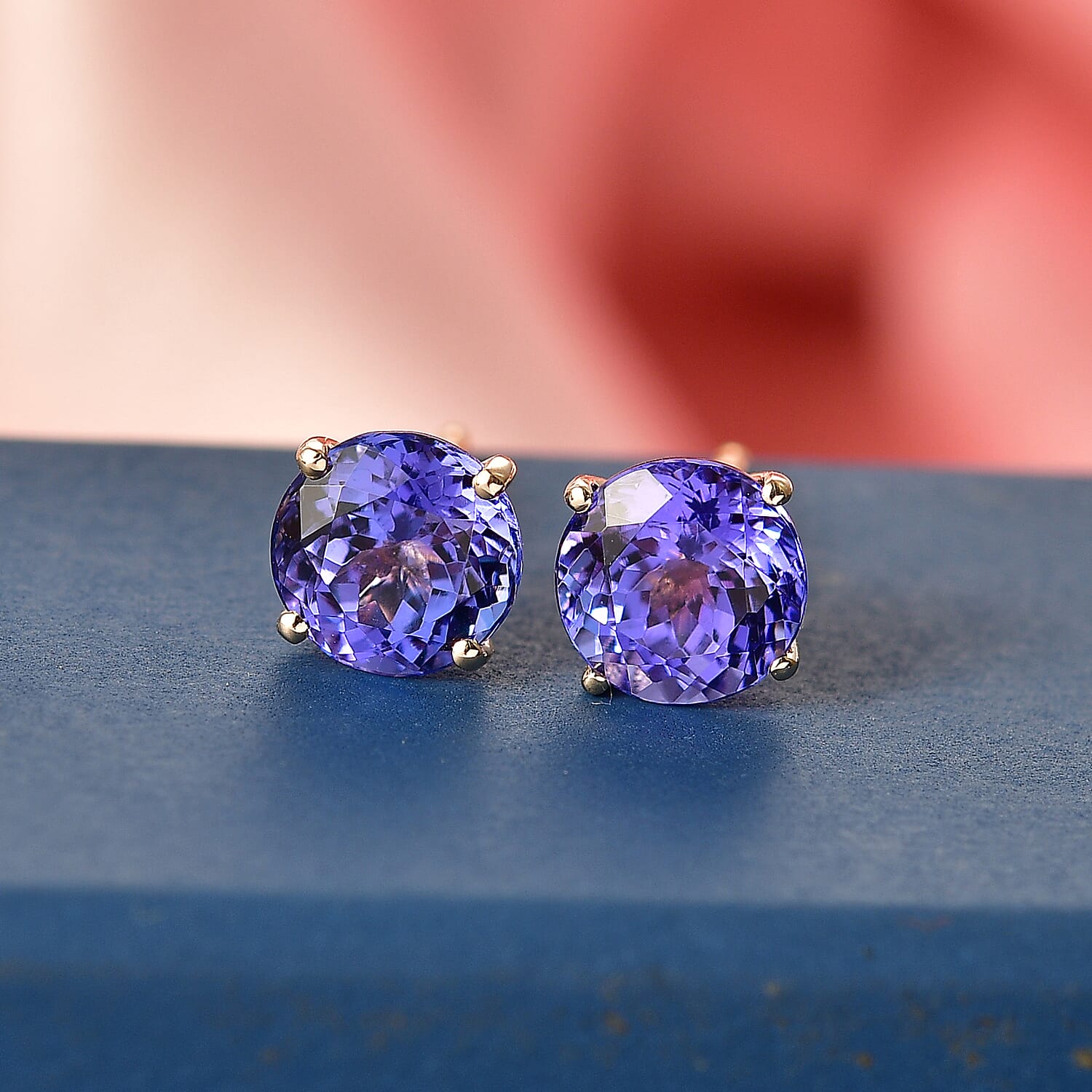 9K Yellow Gold Tanzanite Earring with Push Back 2.90 Ct.