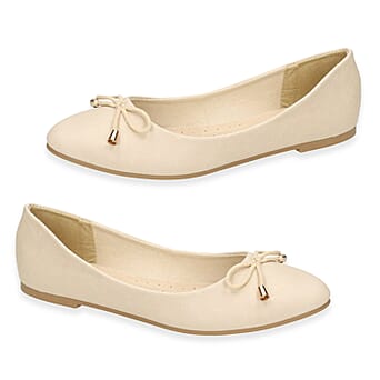 https://tjcuk.sirv.com/Products/84/9/8497886/Womens-Classic-Round-Toe-Ballet-Flat-With-Bow-Size-4-Nude_8497886.jpg?w=342&h=342