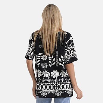 https://tjcuk.sirv.com/Products/84/9/8498486/La-Marey-Printed-Blouse-Size-S-M-Black_8498486_2.jpg?w=342&h=342