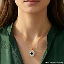 Luxuriant 18K Yellow Gold IGI Certified VS-E-F Lab Grown Diamond  Oval Cut Solitaire Pendant 2.00 Ct.