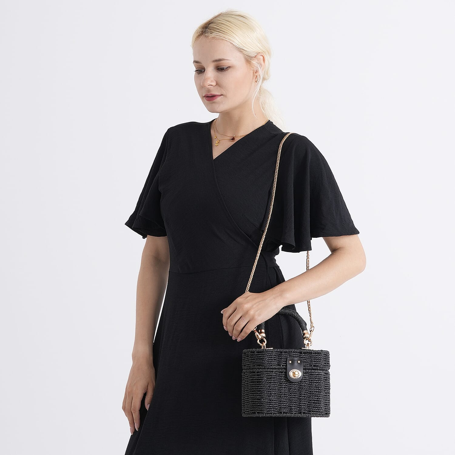 Vintage Style Straw Box Bag with Twist-Lock Clasp - Gold Chain Strap - Black