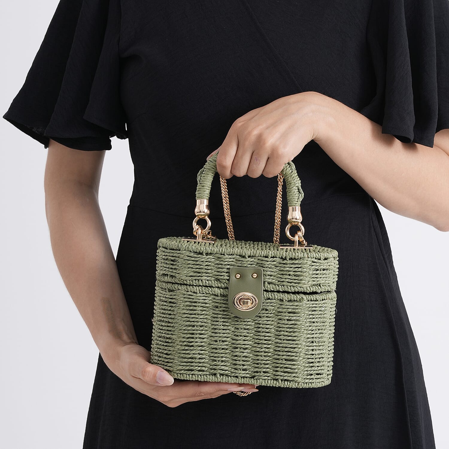 Vintage Style Straw Box Bag with Twist-Lock Clasp - Gold Chain Strap - Green