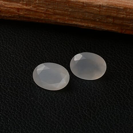 White Moonstone Oval Cut Cut 7X5 mm Gemstone, 1.38 Ct