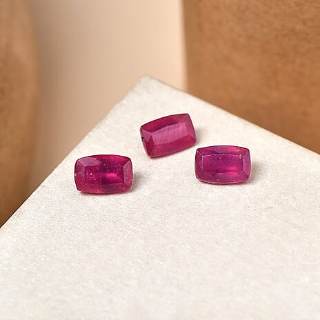 Set Of 3 Fissure Filled Ruby Cushion Cut 6X4 mm Gemstone, 2.39 Ct