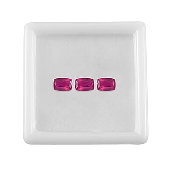 https://tjcuk.sirv.com/Products/85/0/8502056/Set-Of-3-Fissure-Filled-Ruby-Cushion-Cut-6X4-mm-Gemstone-2-39-Ct_8502056_3.jpg?w=342&h=342