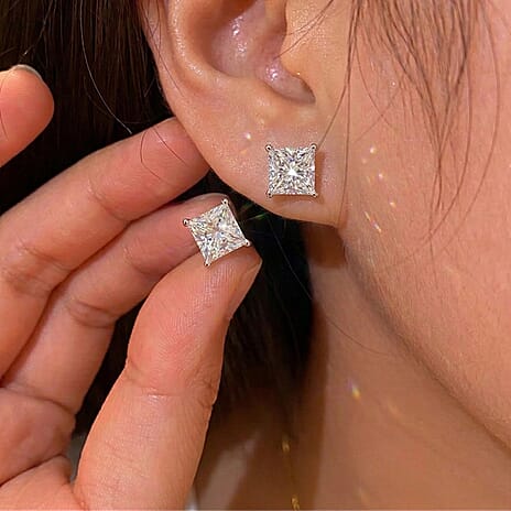 Luxuriant 9K White Gold SGL Certified VS-E-F Lab Grown Diamond Solitaire Stud Push Post Earring 2.07 Ct.