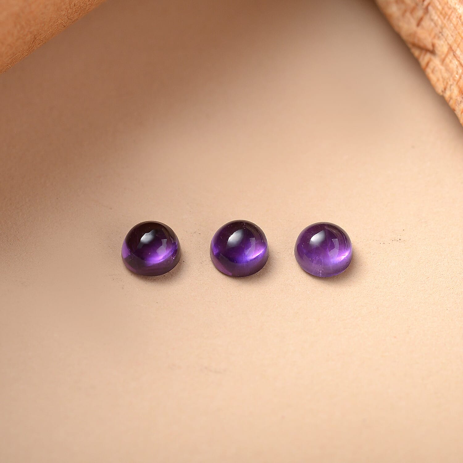 Set Of 3 African Amethyst Round 4 mm Gemstone, 0.93 Ct