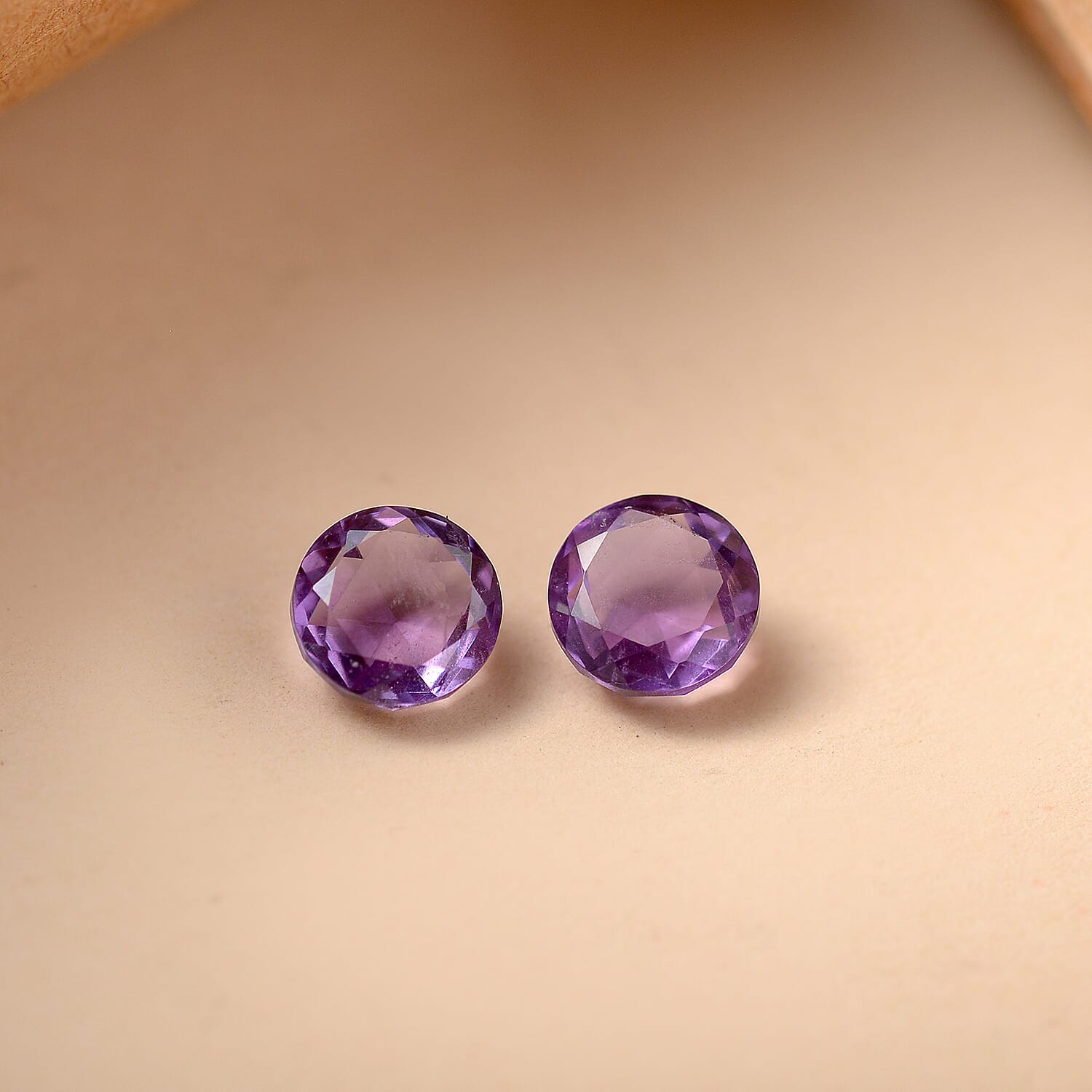 Set Of 2 African Amethyst Round 5 mm Gemstone, 1.09 Ct