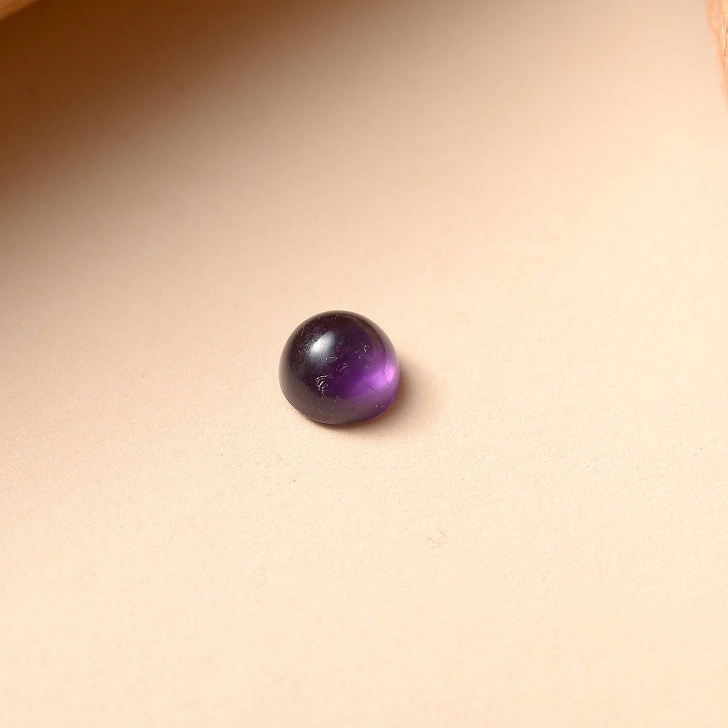 African Amethyst Round 6 mm Gemstone, 0.98 Ct