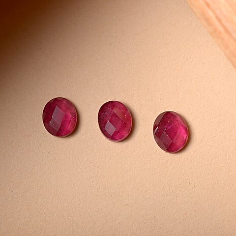 Set Of 3 Fissure Filled Ruby Oval Cut Cut 5X4 mm Gemstone, 1.28 Ct