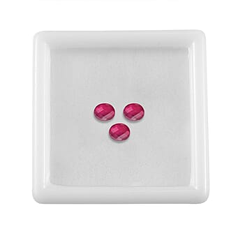 https://tjcuk.sirv.com/Products/85/0/8503997/Set-Of-3-Fissure-Filled-Ruby-Oval-Cut-Cut-5X4-mm-Gemstone-1-28-Ct_8503997_3.jpg?w=342&h=342