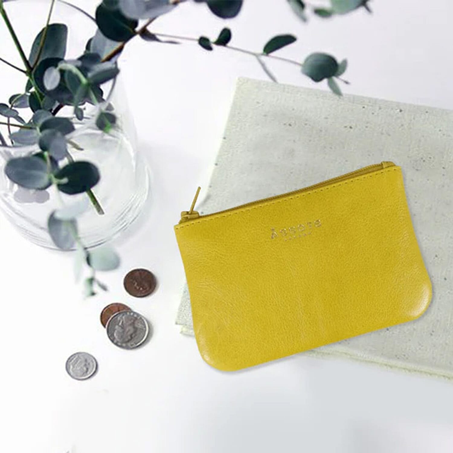 Assots 'Poppy' Handcrafted Genuine Leather Coin Pouch - Yellow