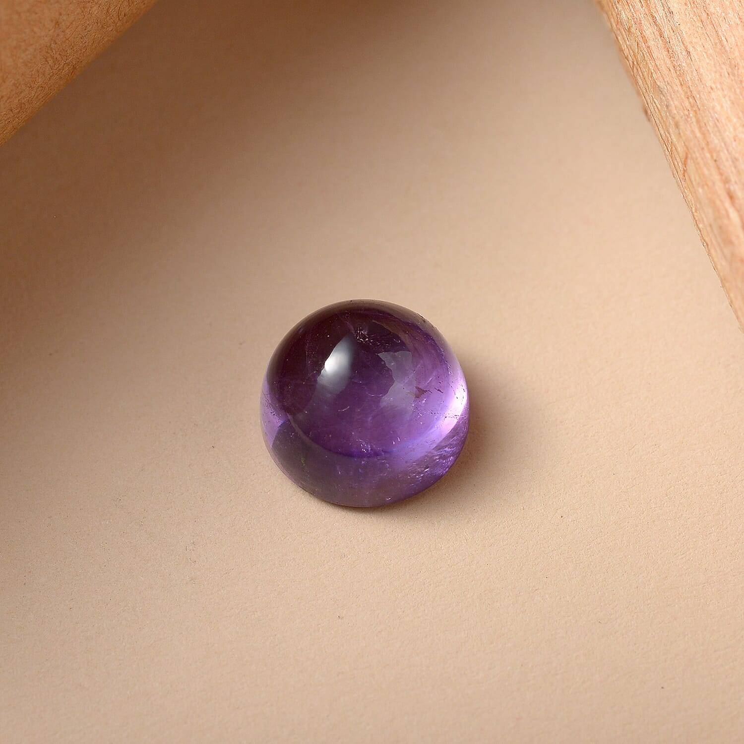 African Amethyst Round 10 mm Gemstone, 4.55 Ct