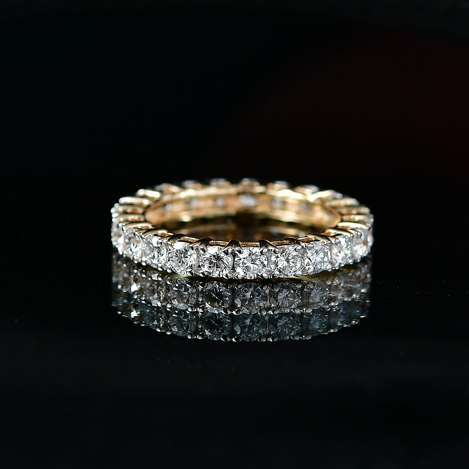 Luxuriant 9K Yellow Gold SGL Certified VS-E-F Lab Grown Diamond Band Ring 2.00 Ct.