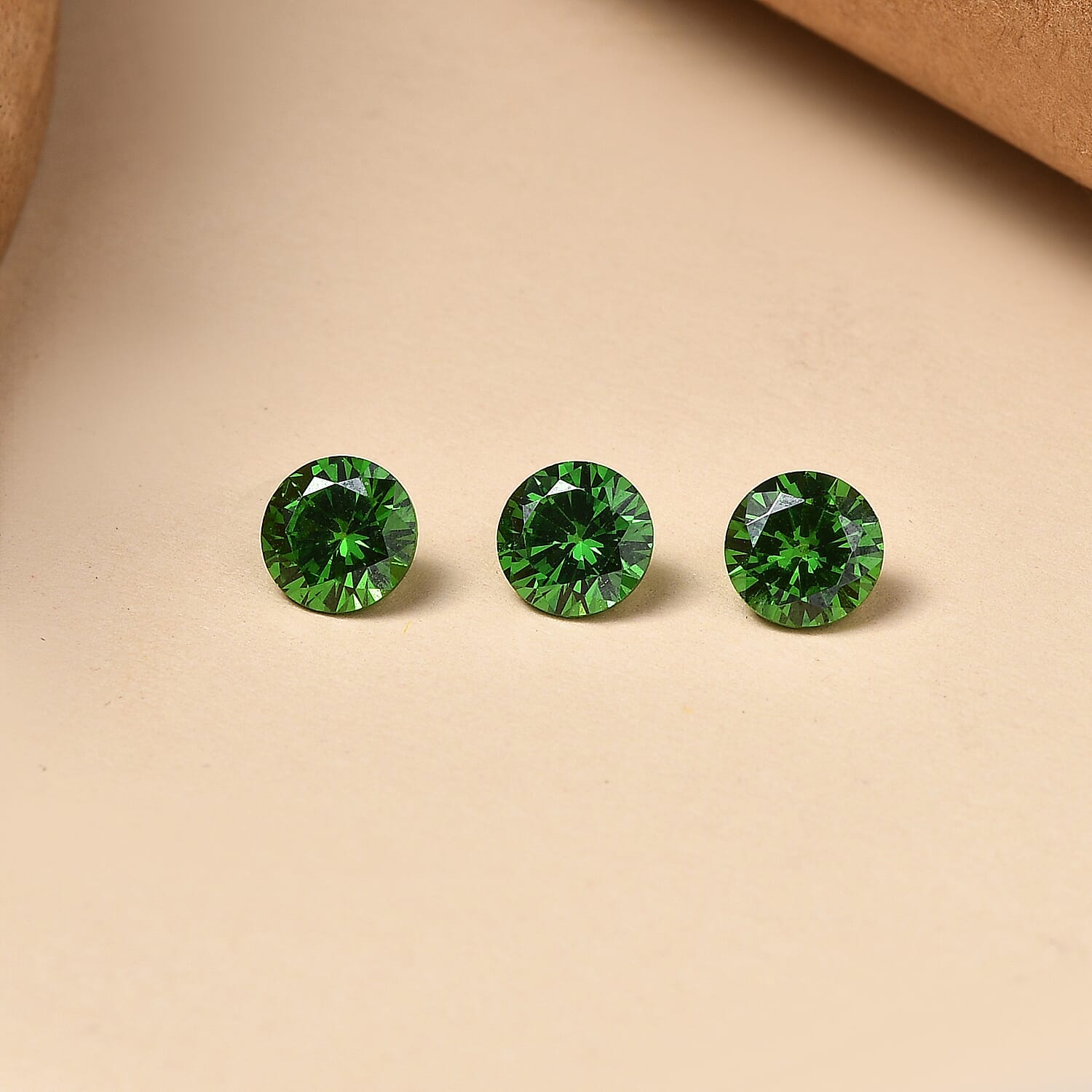 Set Of 3 Green Cubic Zirconia Round 6 mm Gemstone, 4.03 Ct