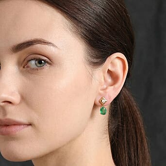 https://tjcuk.sirv.com/Products/85/0/8507852/D-Joy-Emeraldine-Triplet-Quartz-Fresh-Water-Pearl-Dangling-Earring-wit_8507852_1.jpg?w=342&h=342