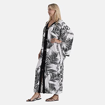 https://tjcuk.sirv.com/Products/85/0/8507983/La-Marey-Print-V-Neck-Kaftan-One-Size-Black-White_8507983_3.jpg?w=342&h=342
