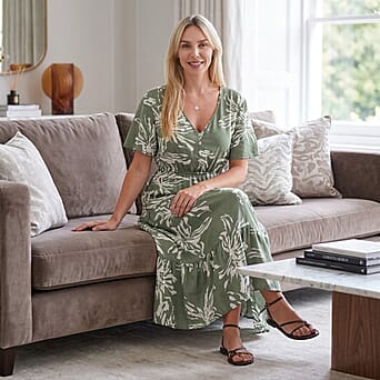 https://tjcuk.sirv.com/Products/85/0/8509127/La-Marey-Printed-Dress-Size-XL-Green_8509127_1.jpg?w=342&h=342