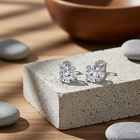 Luxuriant 9K White Gold SI Lab Grown Diamond GH, SI Earring, Gold Wt.1.2 Gms  2.000  Ct.