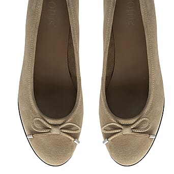 https://tjcuk.sirv.com/Products/85/1/8511364/Lotus-Womens-Fernanda-Lace-Up-Shoes-Size-8-Natural_8511364_2.jpg?w=342&h=342