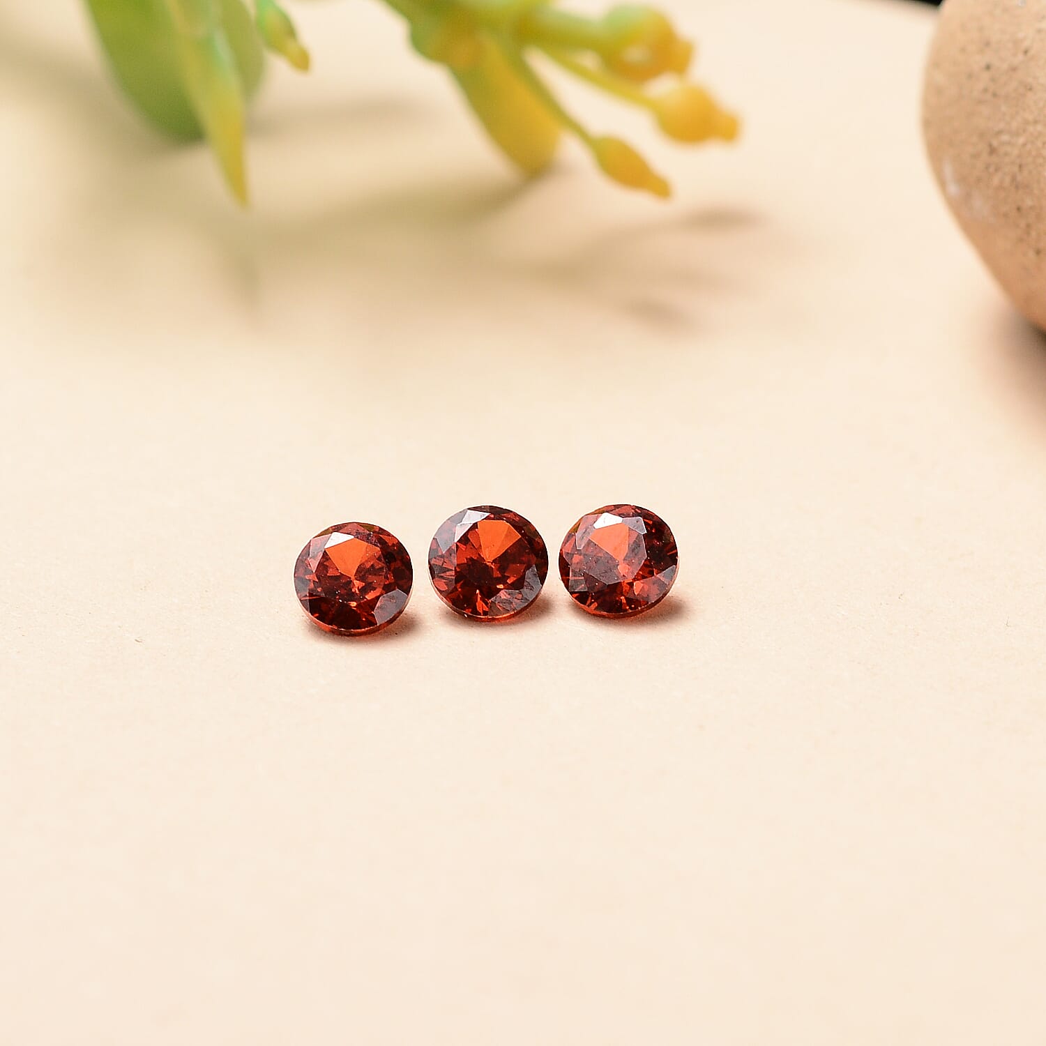 Set Of 3 Garnet Cubic Zirconia Round 4 mm Gemstone, 1.37 Ct