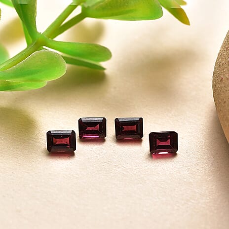 Set Of 4 Rhodolite Garnet Octagon 4X3 mm Gemstone, 1.39 Ct
