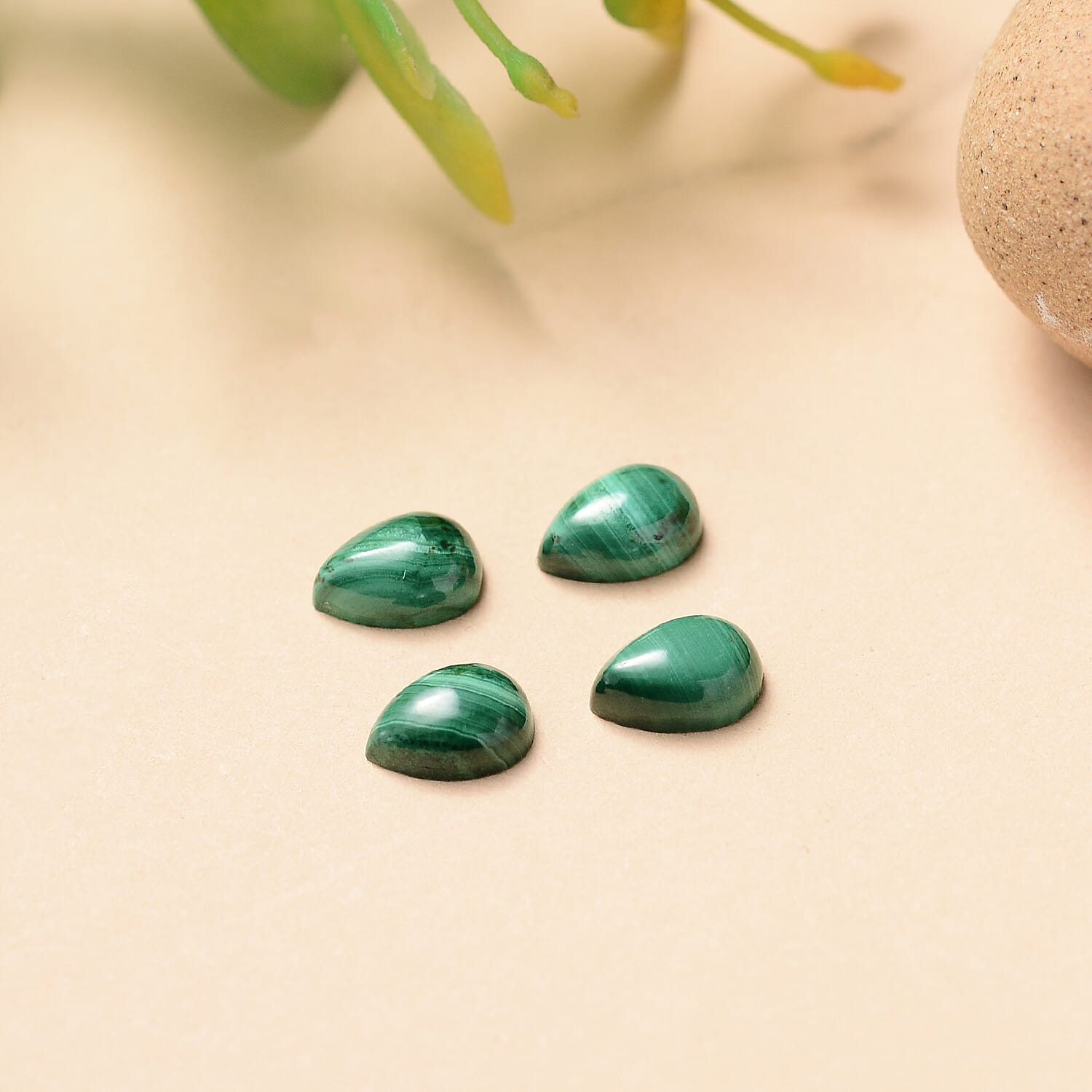 Malachite Pear 6X4 mm Gemstone, 2.46 Ct