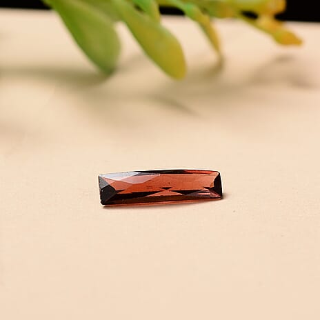 Mozambique Garnet Baguette 12X3 mm Gemstone, 1.20 Ct