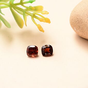 https://tjcuk.sirv.com/Products/85/1/8511675/Set-Of-2-Mozambique-Garnet-Cushion-Cut-5X5-mm-Gemstone-1-20-Ct_8511675_1.jpg?w=342&h=342