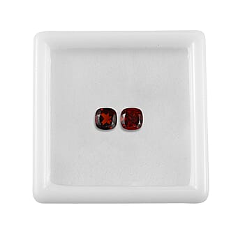 https://tjcuk.sirv.com/Products/85/1/8511675/Set-Of-2-Mozambique-Garnet-Cushion-Cut-5X5-mm-Gemstone-1-20-Ct_8511675_3.jpg?w=342&h=342