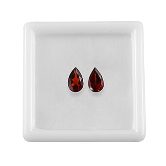 https://tjcuk.sirv.com/Products/85/1/8511678/Set-Of-2-Mozambique-Garnet-Pear-8X5-mm-Gemstone-2-08-Ct_8511678_3.jpg?w=342&h=342