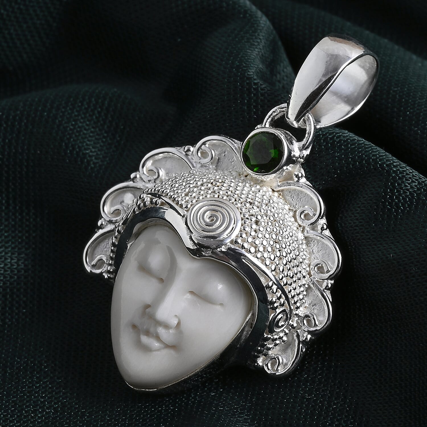 Royal Bali Collection - D'Joy Ox Bone & Natural Chrome Diopside Sterling Silver Pendant  2.05 Ct, Silver Wt. 12.50 Gms
