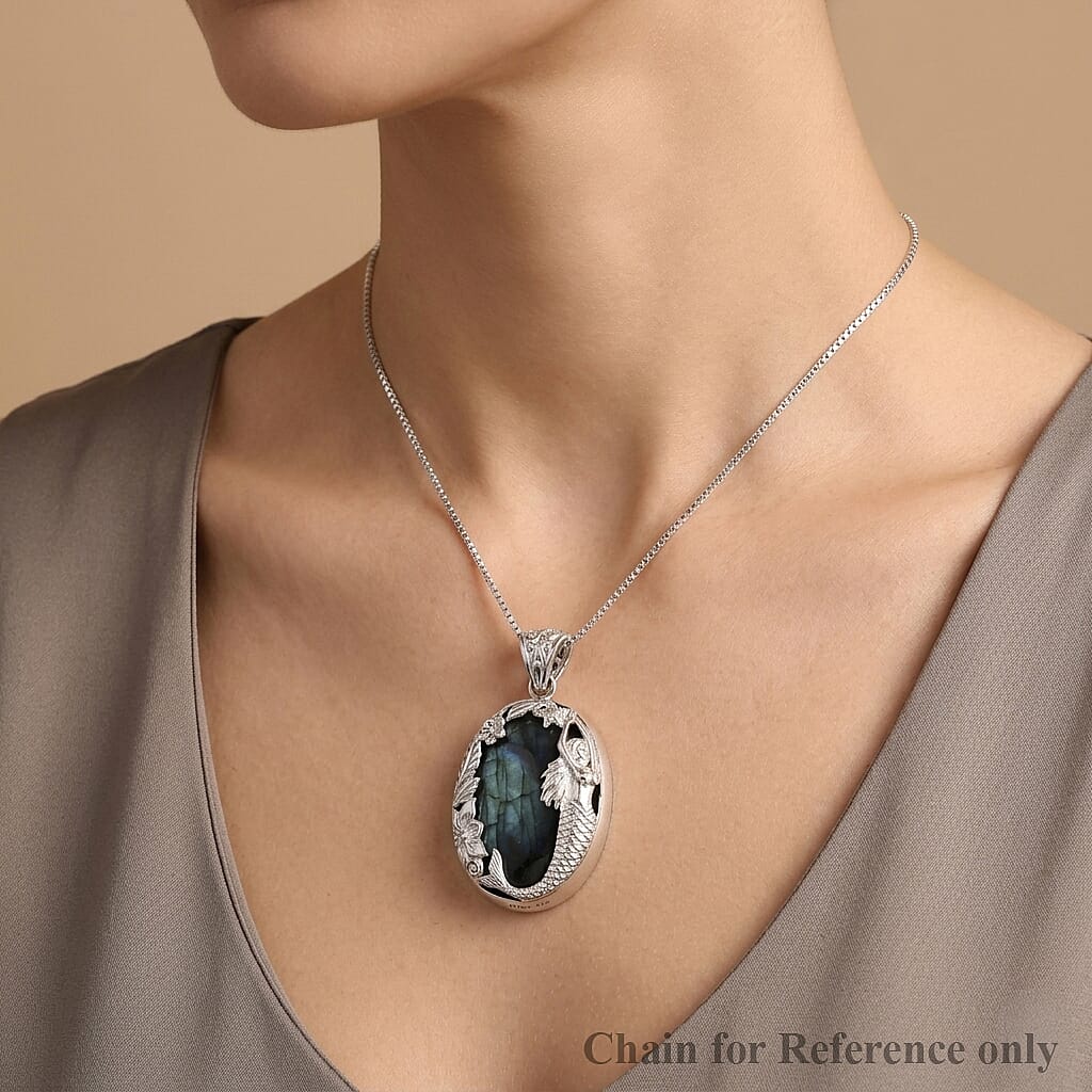 Royal Bali Collection - D'Joy Labradorite Sterling Silver Solitaire Pendant 40.00 Ct.