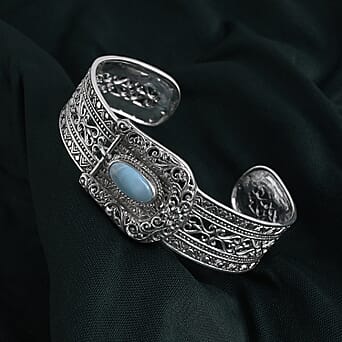 https://tjcuk.sirv.com/Products/85/1/8514192/Royal-Bali-Collection-D-Joy-Larimar-Sterling-Silver-Cuff-Bangle-Size-7_8514192_2.jpg?w=342&h=342
