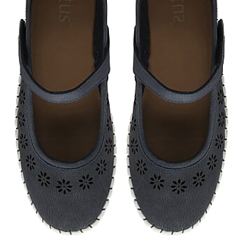 https://tjcuk.sirv.com/Products/85/1/8515544/Lotus-Ladies-Shoe-Size-40-Navy_8515544_2.jpg?w=342&h=342