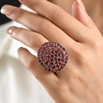 https://tjcuk.sirv.com/Products/85/1/8516670/EverTrue-Red-Garnet-Cluster-Ring-Pure-Yellow-Brass-13-039-Ct_8516670_1.jpg?w=342&h=342