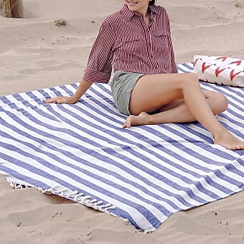 https://tjcuk.sirv.com/Products/85/1/8518560/LIVMORE-Cotton-Patterned-Towel-Size-90x1-cm-Navy_8518560_1.jpg?w=342&h=342