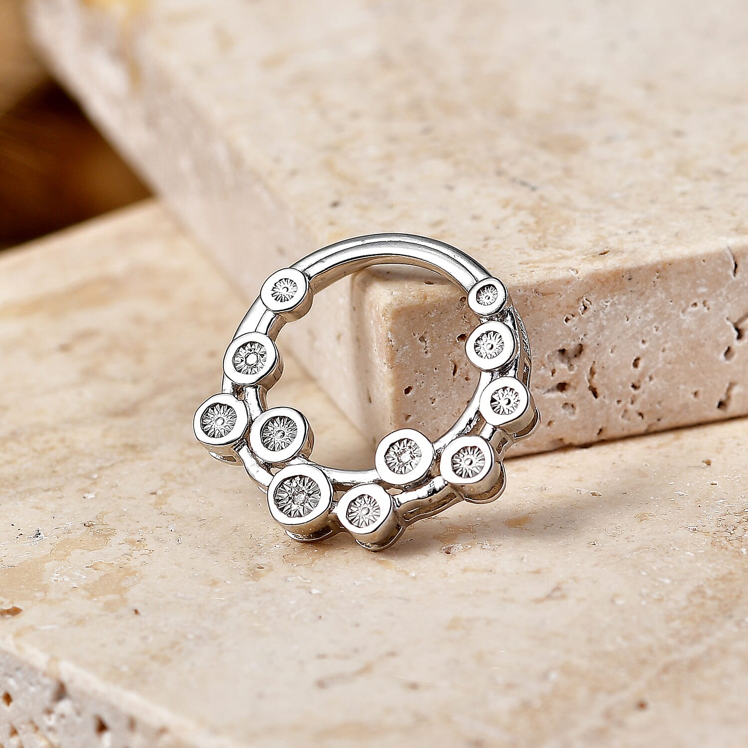 EverTrue - Natural White Diamond Circle Pendant
