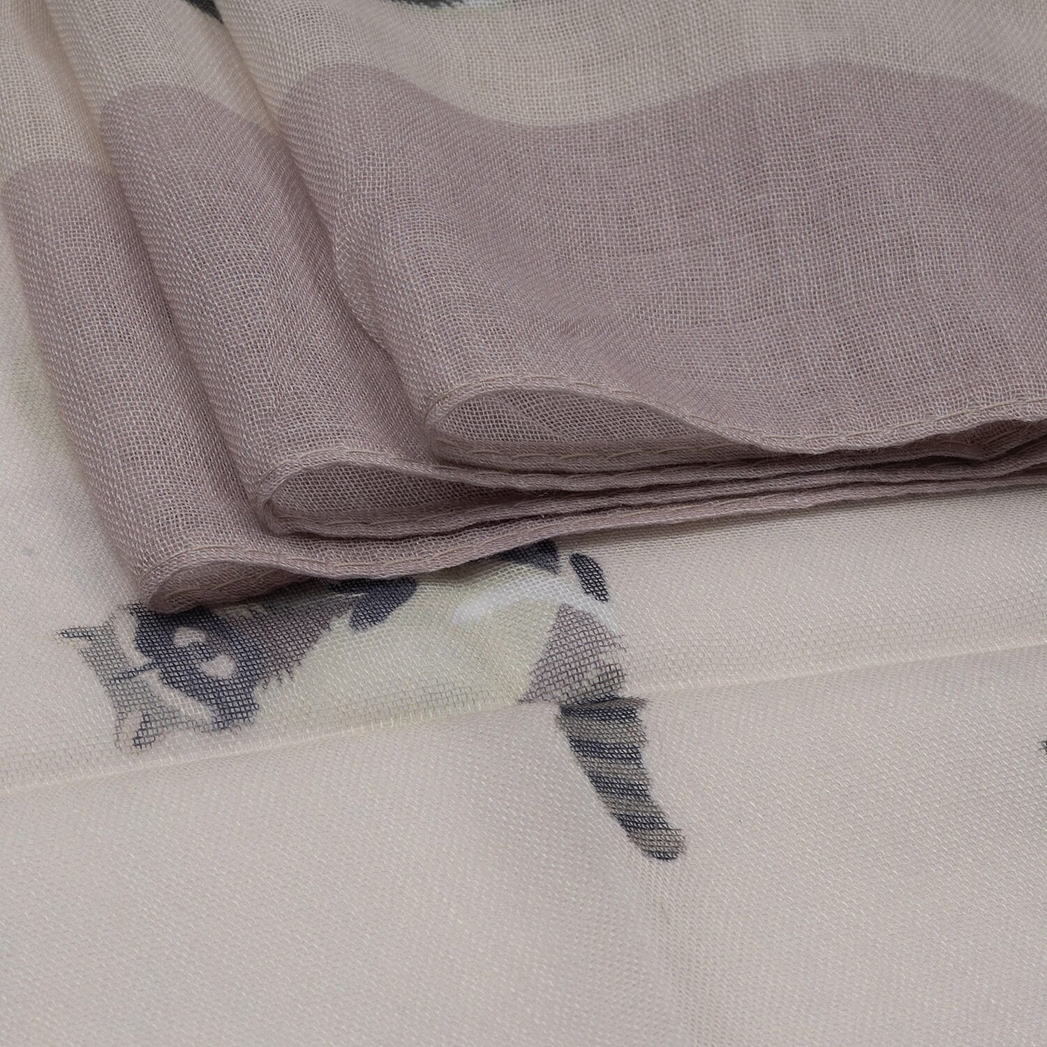 Raccoon Print Frayed Scarf (Size 70 x 180 Cm) - Beige