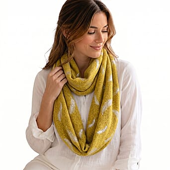 https://tjcuk.sirv.com/Products/85/1/8519250/Silver-Feather-Print-Snood-One-Size-Mustard_8519250.jpg?w=342&h=342