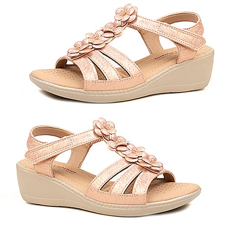 Amelia Womens Wedge T-Bar Summer Sandals With 3D Floral Detail (Size 5) - Rose Gold